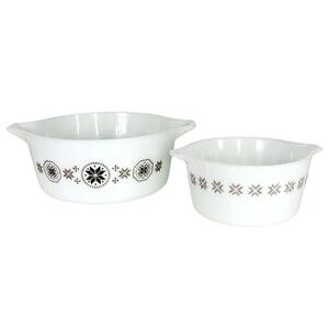 Vintage 60s Pyrex Town & Country 1 qt and 2.5 qt Round Casserole Dish Set of Two